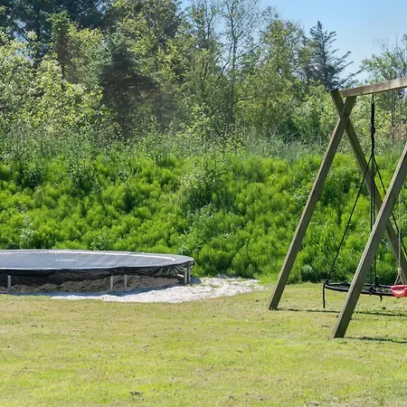 Sunna - 500m From The Sea By Interhome *