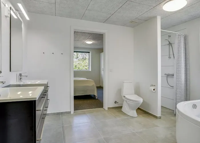 Sunna - 500m From The Sea By Interhome Holiday home